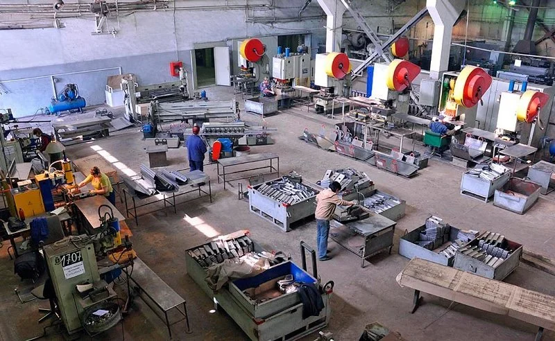 упаковка бизнеса камеры в цехе